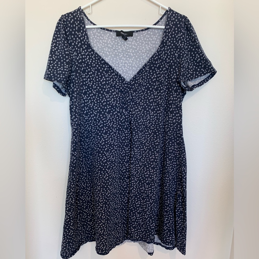 Forever 21 swing top blue and white flowers